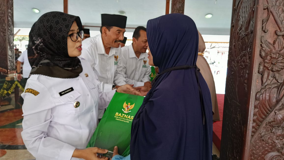BAZNAS Kabupaten Blitar Tasarufkan Bantuan Disabilitas dan Pelaku Usaha Kecil Agar Lebih Mandiri