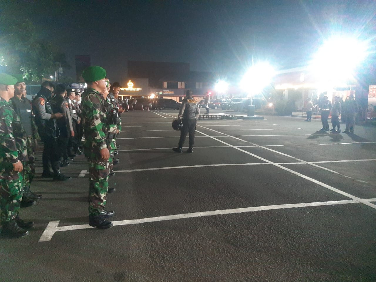 Personel Kodim 0506/Tgr Patroli Gabungan di Bulan Ramadhan