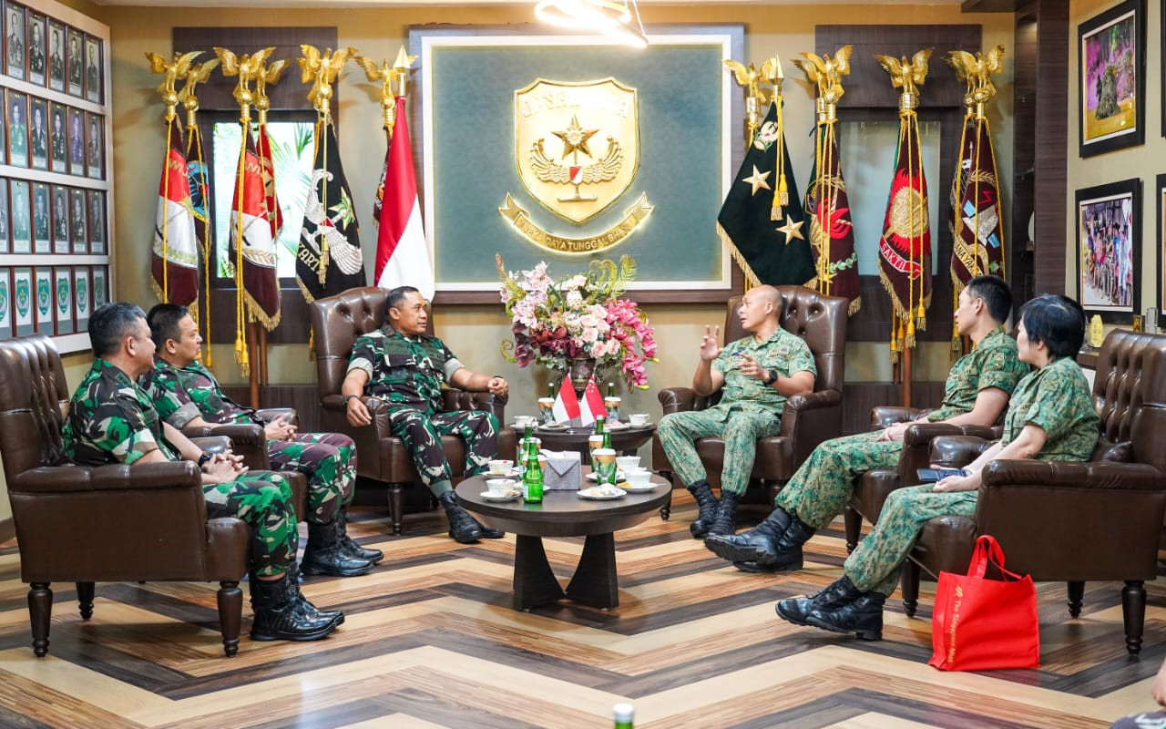 Panglima Divisi 3 Singapura Army Force (SAF) Sambangi Kodam Jaya