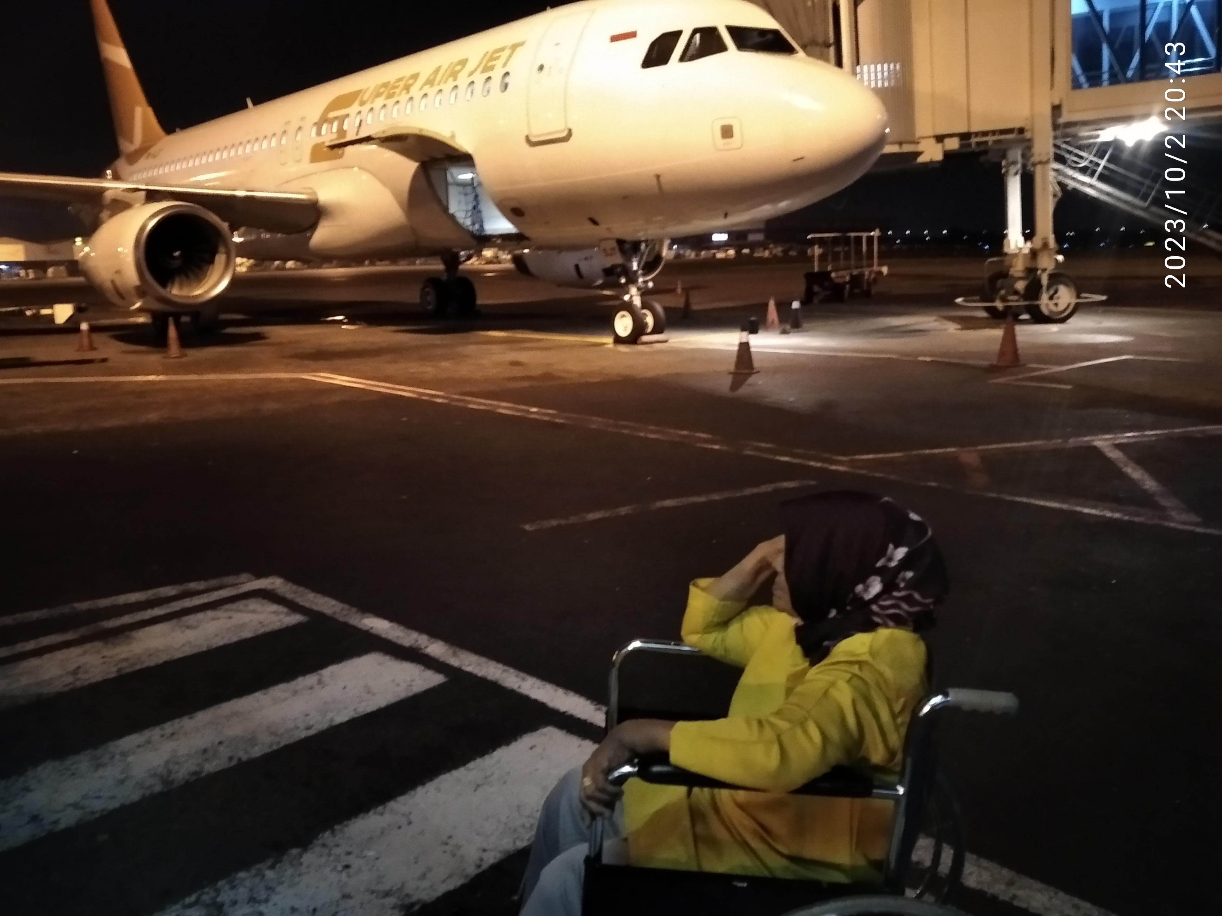 Pelayanan Buruk Maskapai Super Air Jet