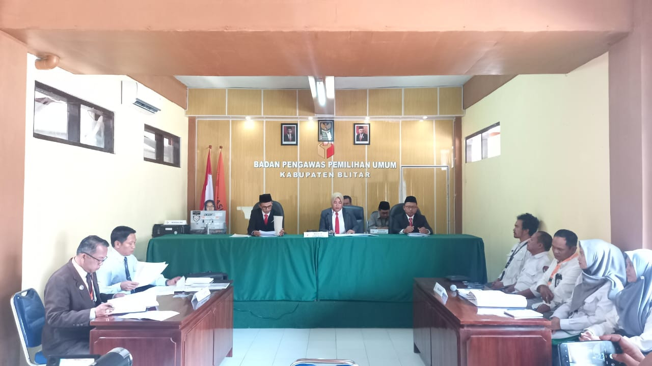 Sidang Ketiga Penanganan Pelanggaran Administratif Pemilu 2024, PDIP Sodorkan 2 Saksi