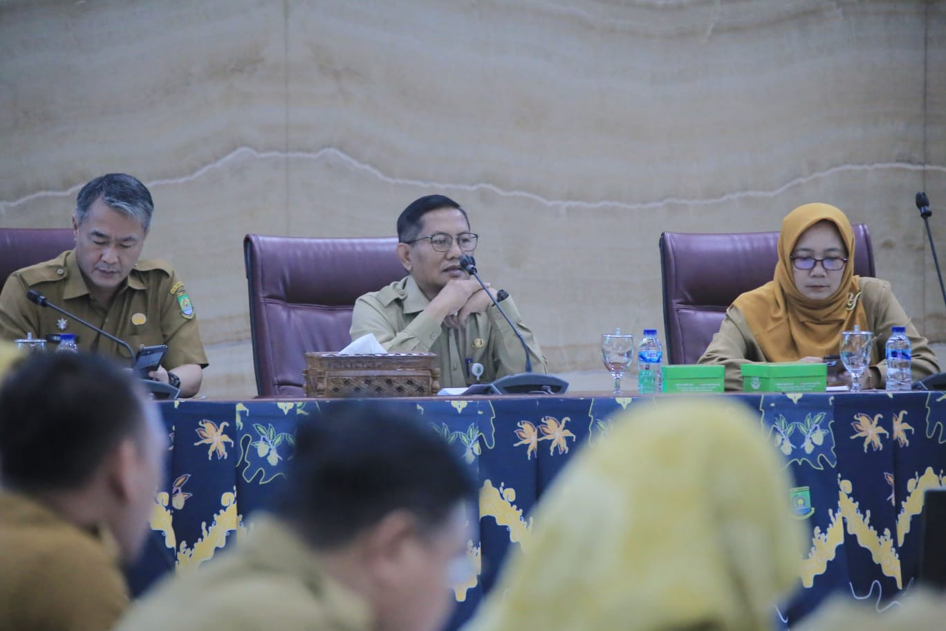 Pimpin Rapat Evaluasi, Sekda : Optimalkan Kegiatan untuk Kepentingan Masyarakat