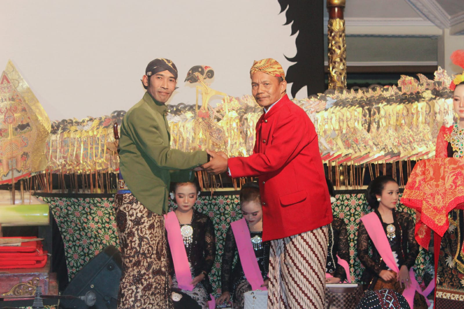 Meriah Malam Tasyakuran Bersih Desa Selorejo Gelar Wayang Kulit Lakon Wahyu Kamulyan Jati ini Maknanya