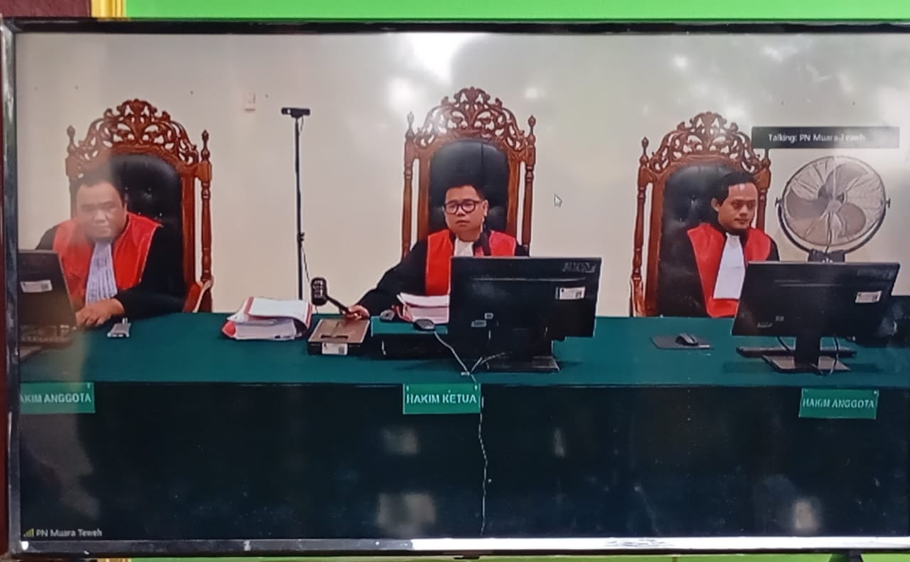 Uang, Spidol, Secarik Kertas Dan Karpet Termasuk Sebagai Barang Bukti, Tiga Terdakwa Perkara OTT Jelang PSU Barito Utara Dituntut Hukuman Tujuh Bulan Penjara