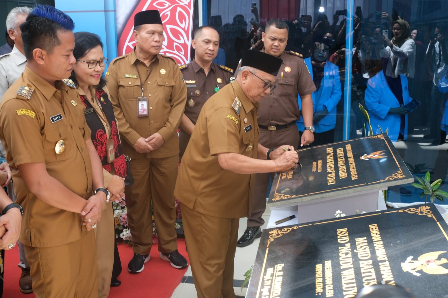 Bupati Rijanto Apresiasi Peningkatan Layanan RSUD Ngudi Waluyo Wlingi Dengan Diresmikanya Gedung Graha Pandawa dan Masjid Baitusy Syifa