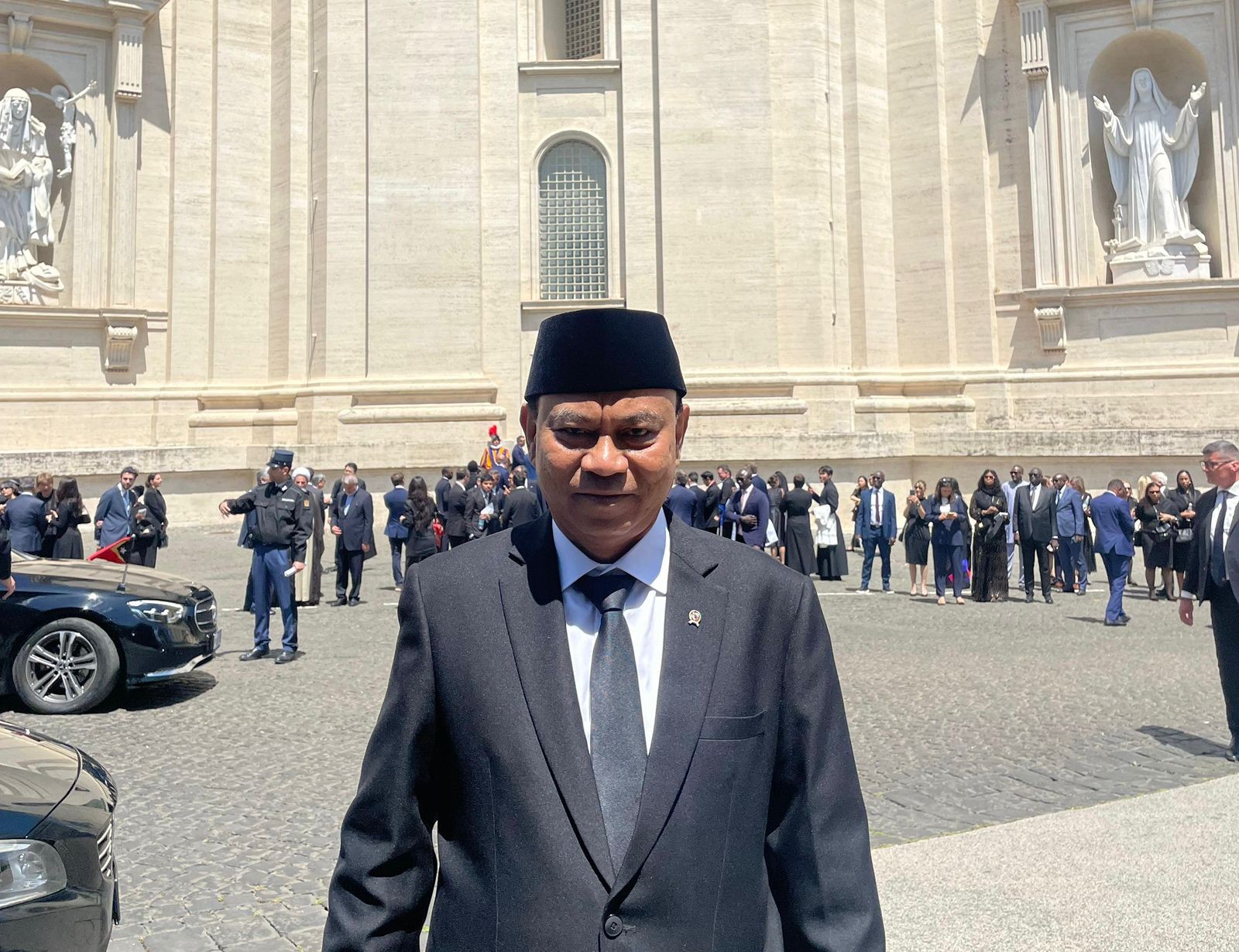 Menkop Budi Arie Hadiri Pelantikan Paus Leo XIV Sebagai Wujud Perkuat Gerakan Koperasi