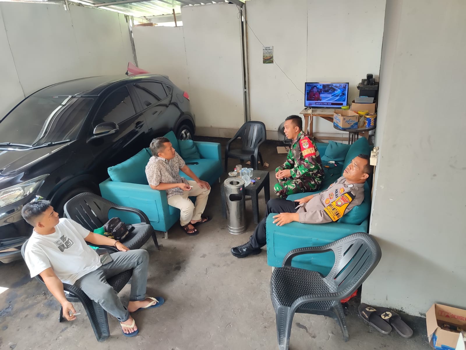 Cegah Banjir, Koramil Serut Gelar Komsos ke Warga