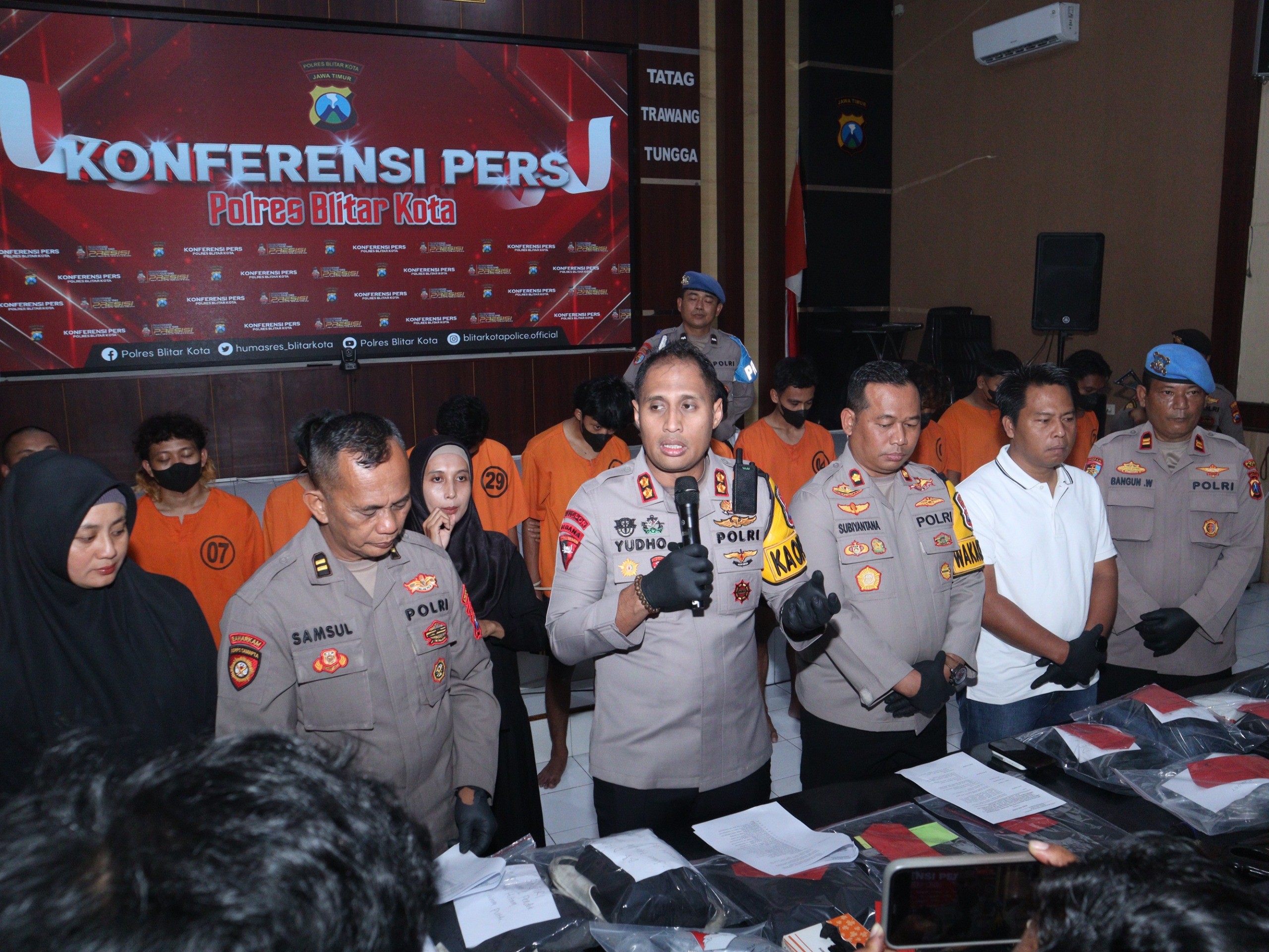 Paska Aksi Anarkis di Kota Blitar, Polisi Amankan Senjata dan Bom Bondet