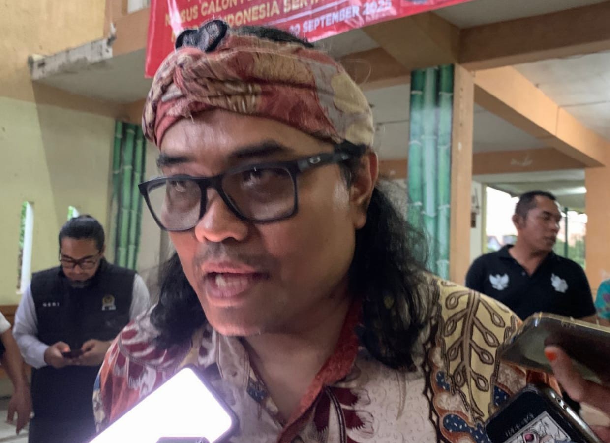 Motivasi Pekerja Migran Blitar Anggota DPR RI Nurhadi Kumpulkan Kades Blitar Selatan