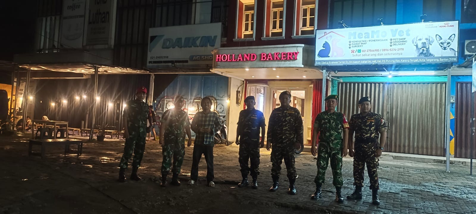 Babinsa Dan Komduk, Bergandengan Tangan Pantau Situasi Malam di Wilayah