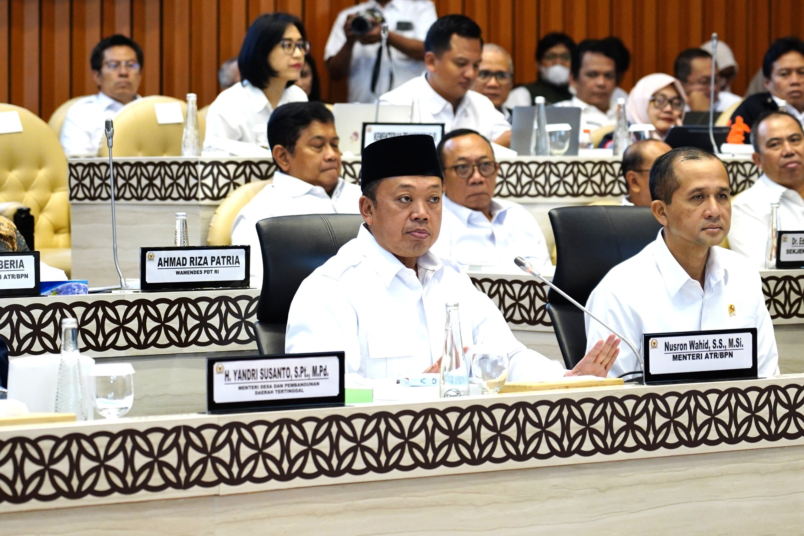 Bahas Penyelesaian Permasalahan Tanah dalam Kawasan Hutan Bersama Tim Pansus DPR RI, Menteri Nusron: Tak Terlepas dari Reforma Agraria