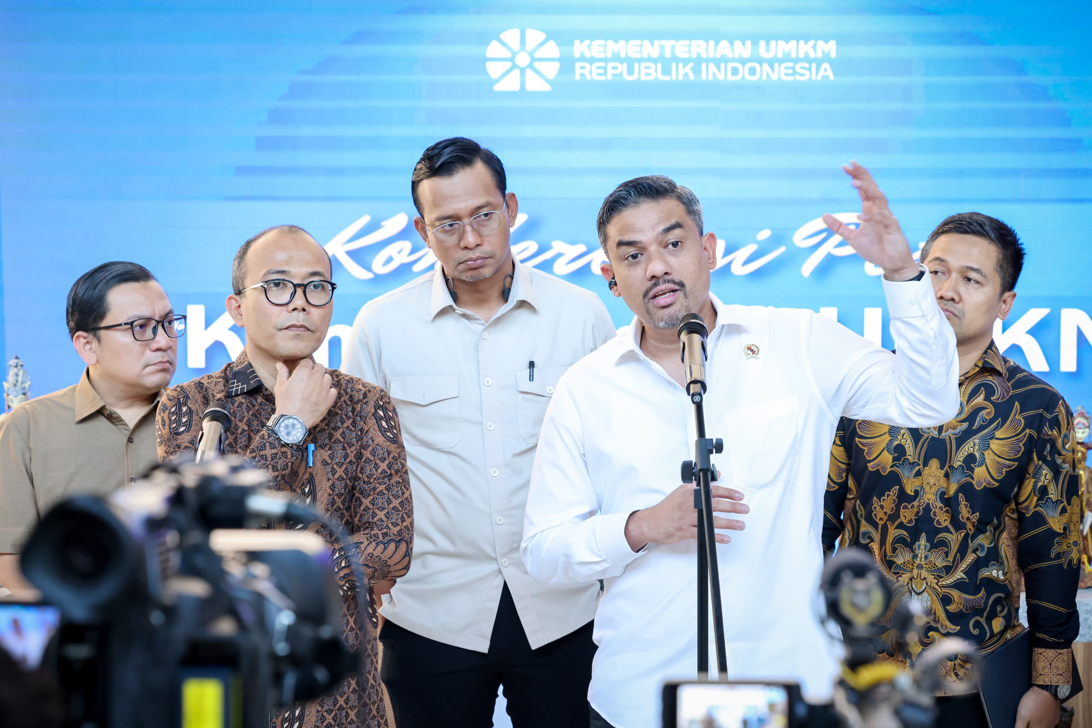 Menteri Maman: UMKM Terdampak Bencana Akan Terima Bantuan Modal Rp3 Juta