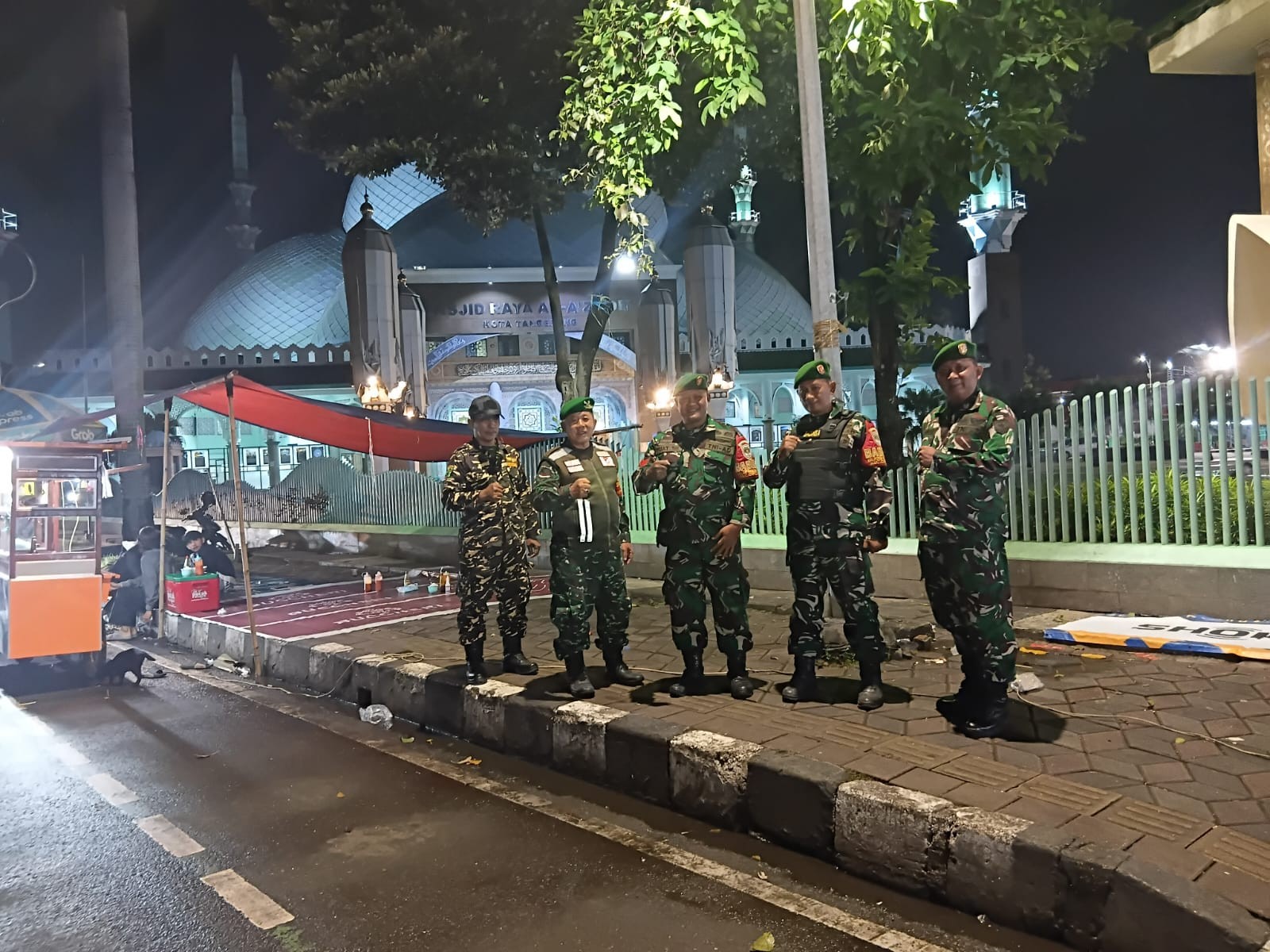 Jaga Stabiltas Keamanan, TNI Bersama Komduk Patroli Malam