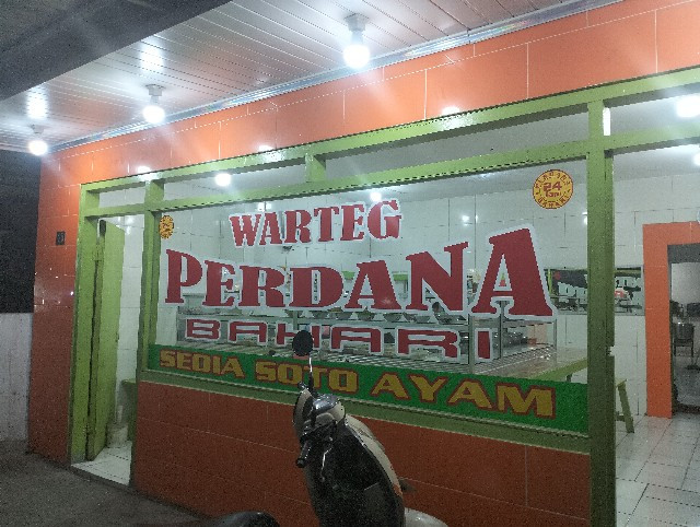 Andi Pemilik Warteg di Elok Diserang 3 Orang Pakai Parang